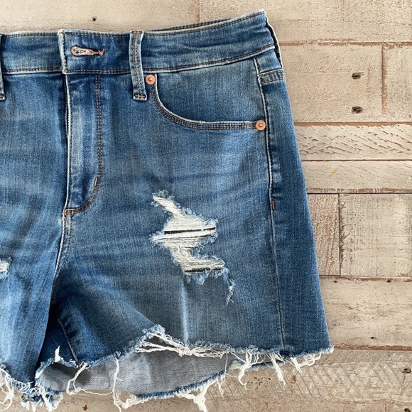 Universal Thread denim shorts - Picture 2 of 5